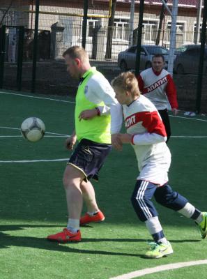 Рязанские фанаты почтили память Владимира Болотина мини-футбольным турниром